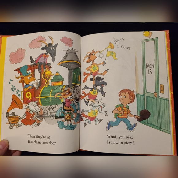 1980's SET of 5 Children's Books! - Picture 8 of 10